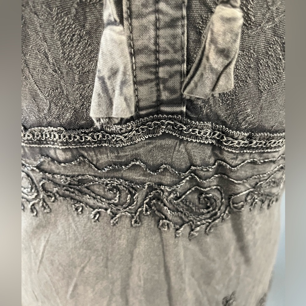 Elegant 🌞 SAKKS gray Lace-Trimmed sundress - Picture 6 of 12